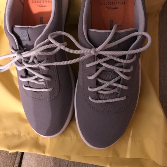 clark walking shoes womens